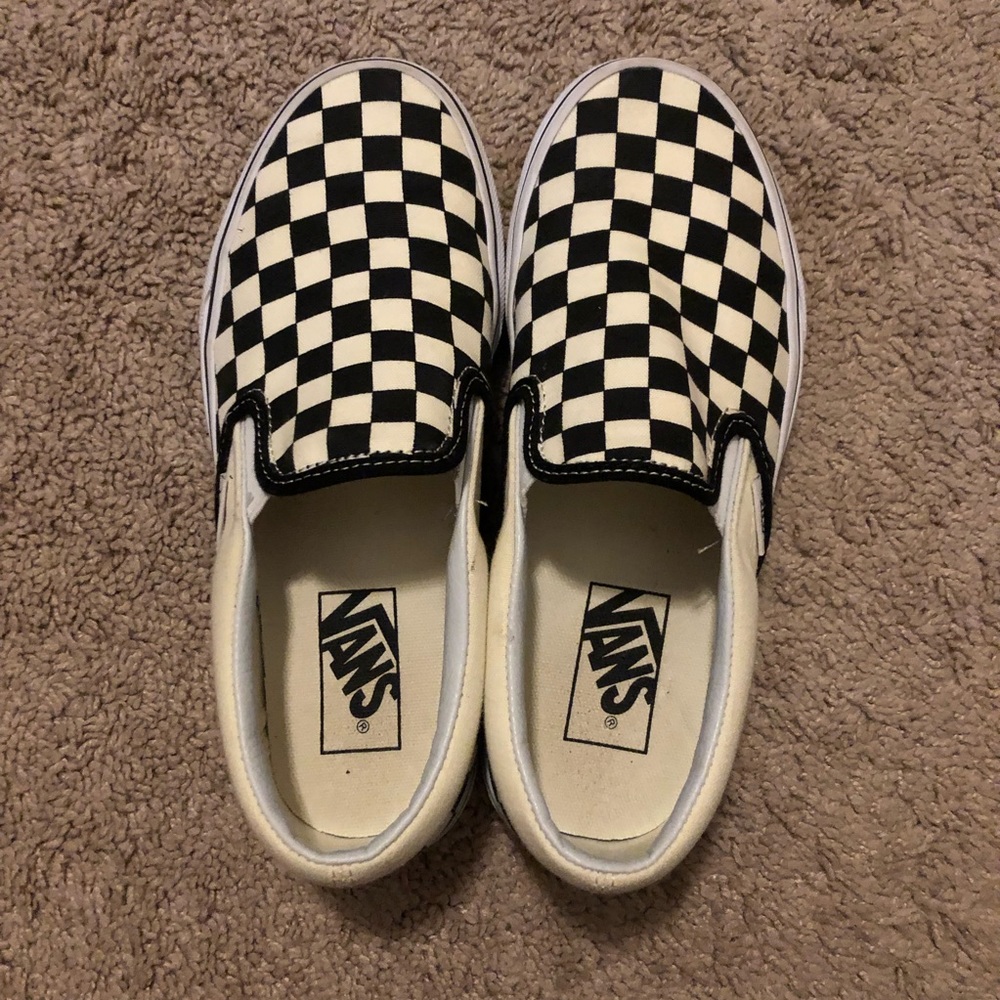 🖤 Checkered Vans Slip-ons 🖤
